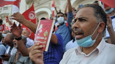 شارع الحبيب بورقيبة: وقفة احتجاجية ضد قيس سعيد 
