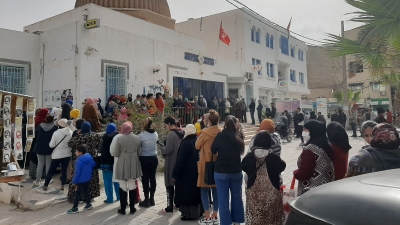 مدينة القيروان: طوابير طويلة أمام مركز البريد 