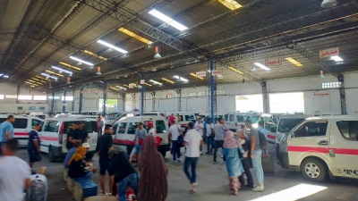 Affluence des voyageurs à la station Moncef Bey, à la veille d'Aid al Adh-ha