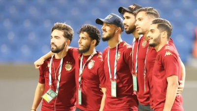 البطولة العربية: نزول لاعبي الترجي الرياضي لأرضية الملعب(مختار هميمة)
