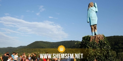 تمثال ميلانيا ترامب 'السنفورة' يثير السخرية
