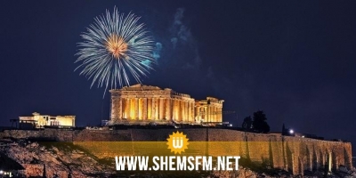 Grèce: les célébrations de Noël et du Nouvel an annulées, le port du masque en plein air obligatoire