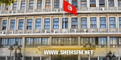    الداخلية تجدد الدعوة للامتثال للتوقيت المحدّد لجولان الشاحنات الثقيلة داخل تونس الكبرى (بلاغ)