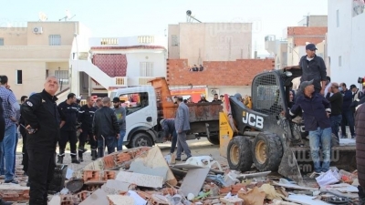 العاصمة: انفجار بمنزل في حي ابن سينا (صور صالح الحبيبي)