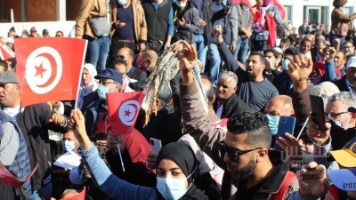 باردو: مظاهرة ضد قرارات رئيس الجمهورية (صور صالح الحبيبي)