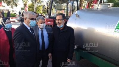 باجة : وزير التربية يؤدي زيارة لبعض المدارس ويعد بحل ازمة مياه الشرب