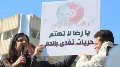 وقفة إحتجاجية لـ'مواطنون ضد الإنقلاب' في شارع محمد الخامس بالعاصمة