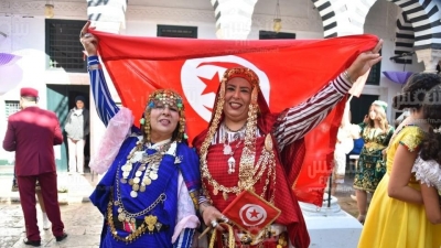 العاصمة:الإحتفال باليوم الوطني للباس التقليدي (صور مختار هميمة)