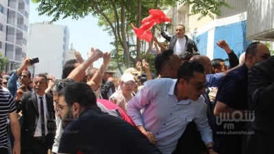 الدستوري الحر: تعليق إضراب الجوع والدخول في اعتصام أمام مقر إتحاد علماء المسلمين‎‎ (صور صالح الحبيبي)