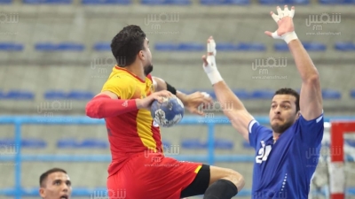 كرة اليد: الترجي الرياضي ينهزم أمام الأهلي المصري (صور مختار هميمة)