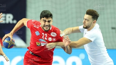 كرة اليد : تونس تفوز على الجزائر (صور مختار هميمة)