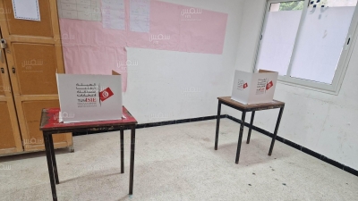 تشريعية: انطلاق التصويت بمركز الاقتراع ابتدائية ابن رشيق في منزل عبد الرحمان