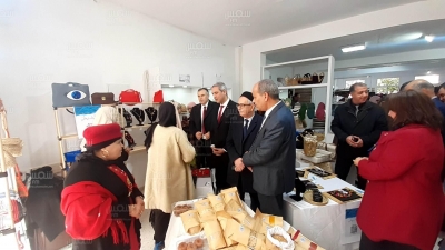 Le ministre du Tourisme inaugure le village artisanal à Beja (photos)
