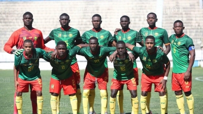 فريق النخبة للنادي الإفريقي - أواسط المنتخب الكاميروني (صور مختار هميمة)
